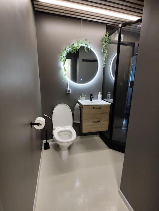 Comfy In Quiet Neighbourhood Апартаменты